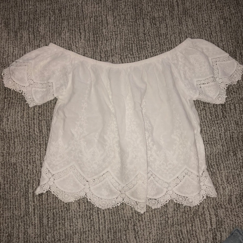 Tillys Off the shoulder top